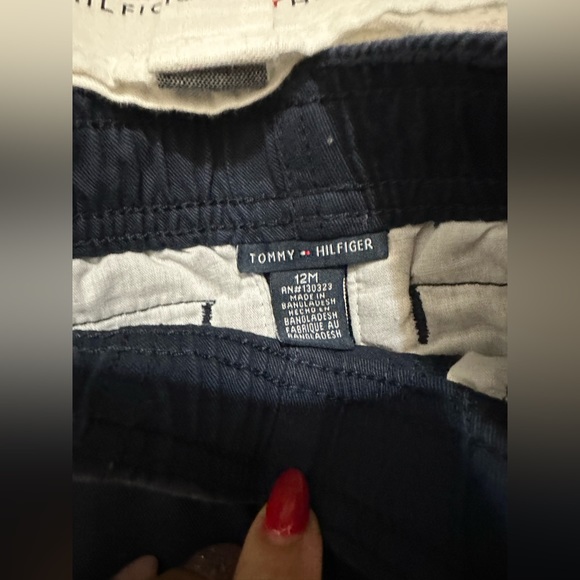 NWT TOMMY HILFIGER Baby Boys Long Sleeve Button-Front Shirt and Joggers - Picture 7 of 7